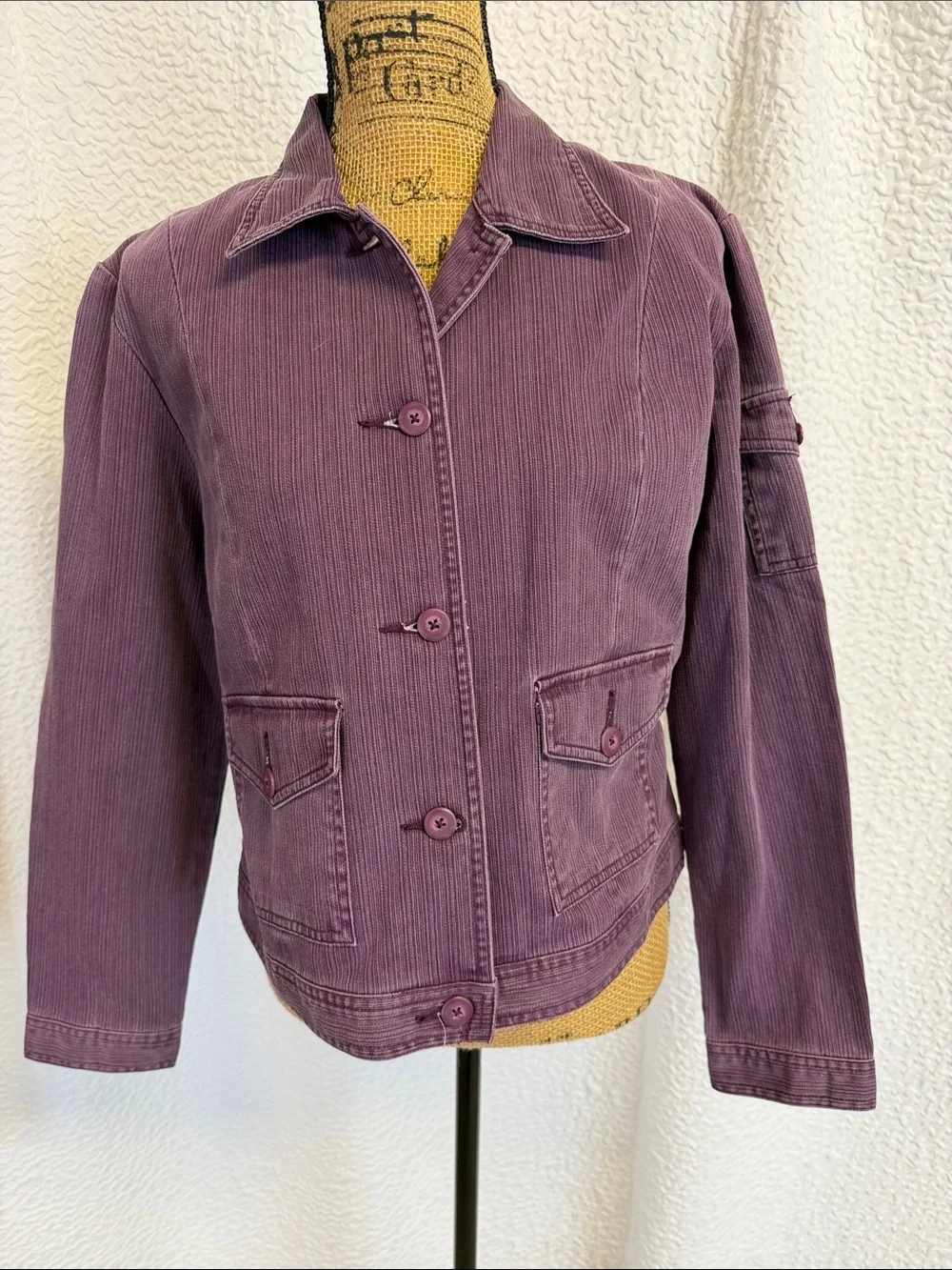 St. John's Bay ribbed texture utility jean jacket in a plum shade. Size L NWT